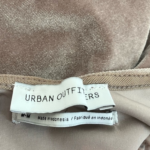 Urban Outfitters | Emmabella Velvet Cropped Wide Leg Jumpsuit - Picture 6 of 6